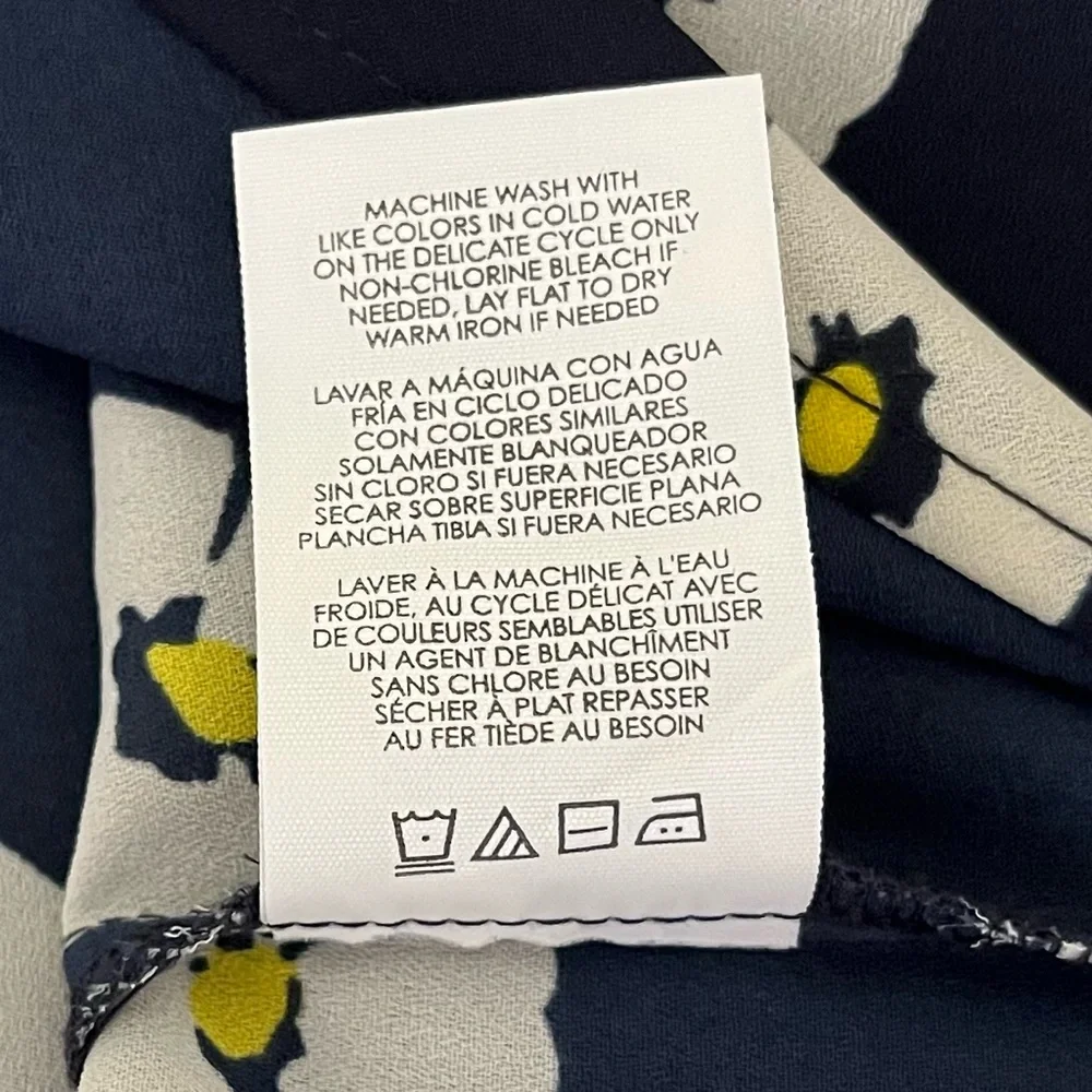 CAbi Go To Button‎ Up Daisy Navy Blue Relaxed Blouse Style #5705 Size XS - Picture 8 of 11